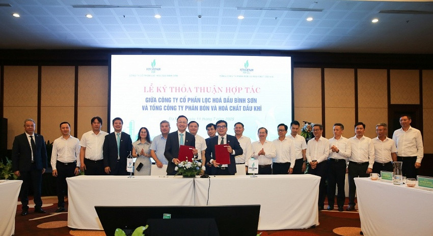 Lọc hoá dầu Bình Sơn (<a style='text-decoration: none;' href='/BSR'>BSR</a>) 'bắt tay' Đạm Phú Mỹ (<a style='text-decoration: none;' href='/DPM'>DPM</a>) tối ưu chuỗi cung ứng, nghiên cứu sản phẩm mới