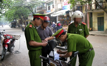 Từ nay, Công an xã được quyền làm việc này mà không phải báo trước với người dân
