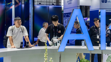 AI mới của Trung Quốc gây sốc: Lập trình giỏi hơn ChatGPT, giá rẻ chưa từng có