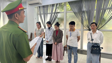 Khởi tố, bắt nhóm ‘bác sĩ’ làm việc tại một phòng khám đa khoa quốc tế