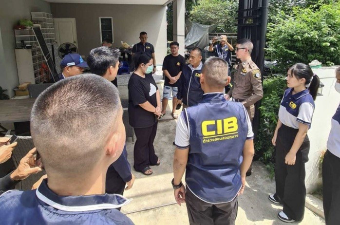 Khám xét nơi ở, bắt người phụ nữ có quan hệ với nhiều nhà sư, thu giữ 5 điện thoại chứa hơn 80.000 hình ảnh, video nhạy cảm - ảnh 3