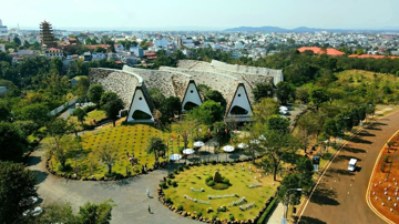 Hơn 100 thanh niên kiều bào từ 31 quốc gia hội ngộ tại Bảo tàng Thế giới Cà phê của ông Đặng Lê Nguyên Vũ