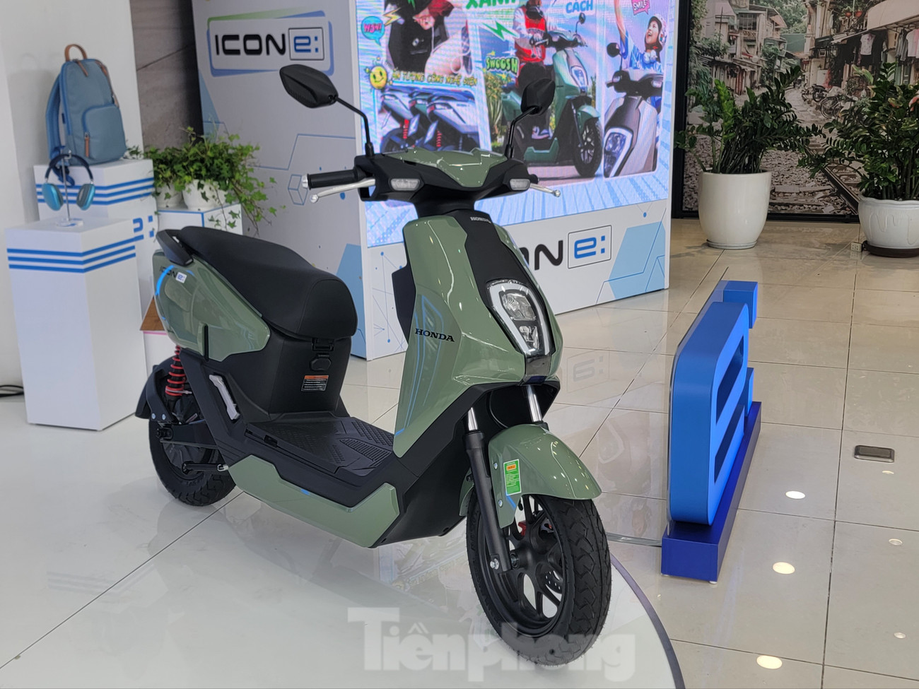 Honda ICON e:. honda-icon-e-5536.jpg