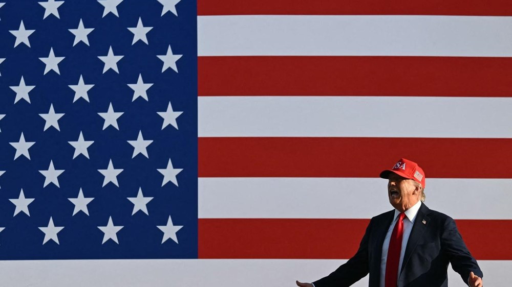 Nóng: Ông Trump sắp áp thuế đồng loạt 10% - 15% lên hơn 150 quốc gia - ảnh 1