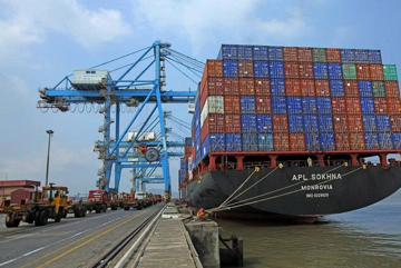 Nền kinh tế số 1 Đông Nam Á thẳng tay chặn hàng hóa trung chuyển sau thoả thuận với Mỹ