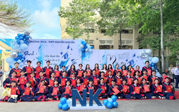 Tìm ra ngôi trường lập kỳ tích 'ẵm' 51 điểm 10 trong kỳ thi tốt nghiệp THPT 2025, điểm trung bình tổ hợp A00 suýt soát tuyệt đối