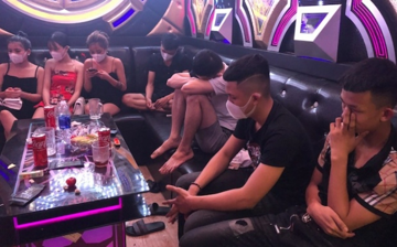 Từ 2026, uống rượu, đi hát karaoke cũng phải ‘thắt lưng buộc bụng’ vì chính sách mới
