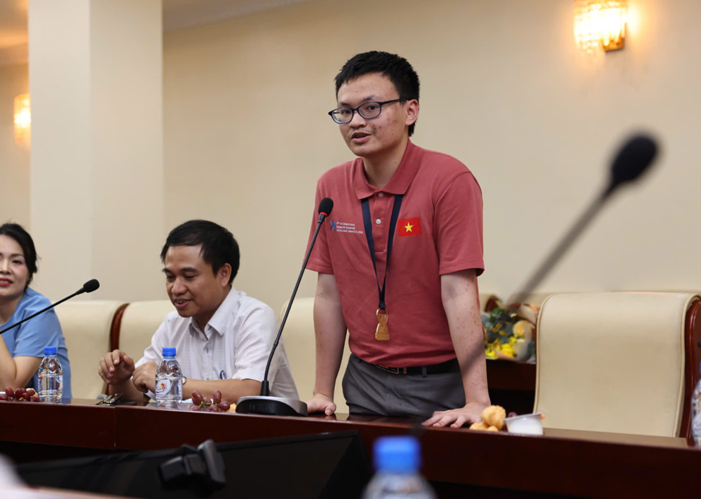 ‘Thần đồng’ Hóa học Việt Nam vừa giành Huy chương Vàng Olympic quốc tế: 2 năm liền đạt giải Nhất <a style='text-decoration: none;' href='/HSG'>HSG</a> quốc gia, IELTS 8.0, SAT hơn 1.500 điểm - ảnh 6