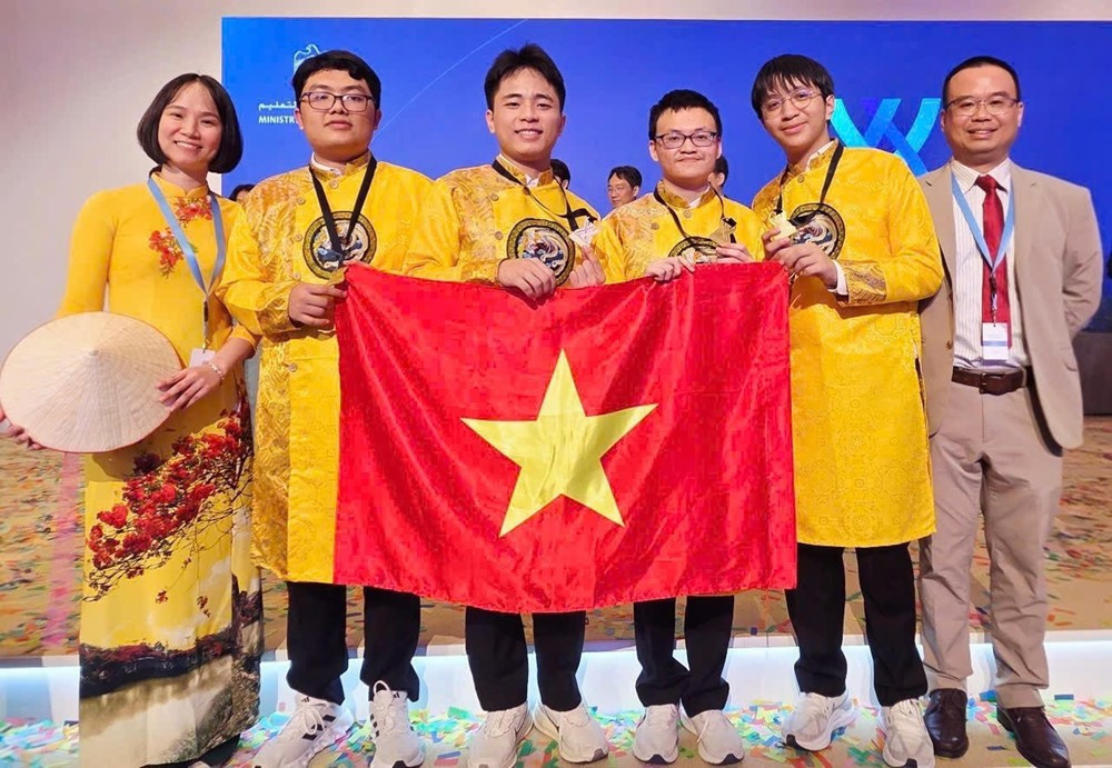 ‘Thần đồng’ Hóa học Việt Nam vừa giành Huy chương Vàng Olympic quốc tế: 2 năm liền đạt giải Nhất <a style='text-decoration: none;' href='/HSG'>HSG</a> quốc gia, IELTS 8.0, SAT hơn 1.500 điểm - ảnh 1