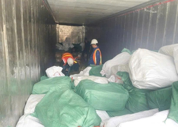 Phát hiện doanh nghiệp xuất khống 1.400 tấn chân gà đông lạnh, có dấu hiệu trốn thuế hơn 7 tỷ, Cục Hải quan chính thức khởi tố