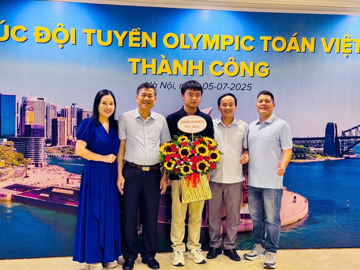 ‘Thần đồng’ Toán học Việt Nam vừa giành điểm suýt tuyệt đối 38/40 tại Olympic Toán Quốc tế: Chủ nhân loạt HCV thế giới, học trường chuyên đình đám