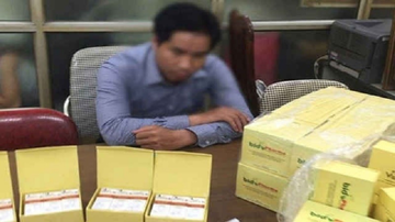 Bắt 'anh trai cựu Bộ trưởng' cùng chủ hiệu thuốc lớn