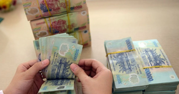 Tín dụng 'nở rộ' vào bất động sản
