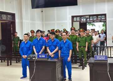 Tuyên phạt Phùng Thị Huyền 16 năm tù