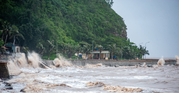 Bão số 3 Wipha đã vào ven bờ Hải Phòng - Ninh Bình, nhiều nơi mưa lớn