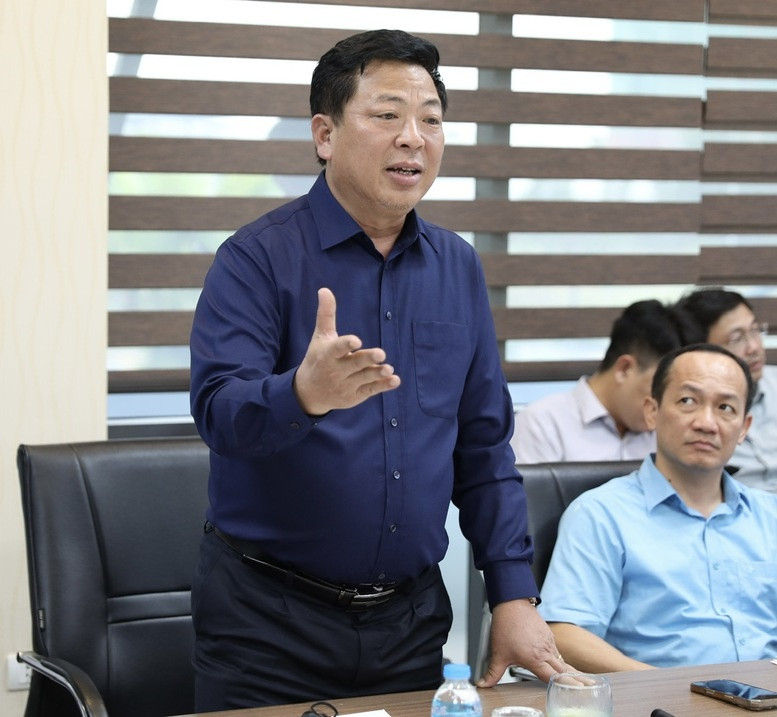 Thị sát dự án đường sắt 200.000 tỷ đồng, Bộ trưởng Trần Hồng Minh sẵn sàng khởi công nhiều hạng mục vào tháng sau