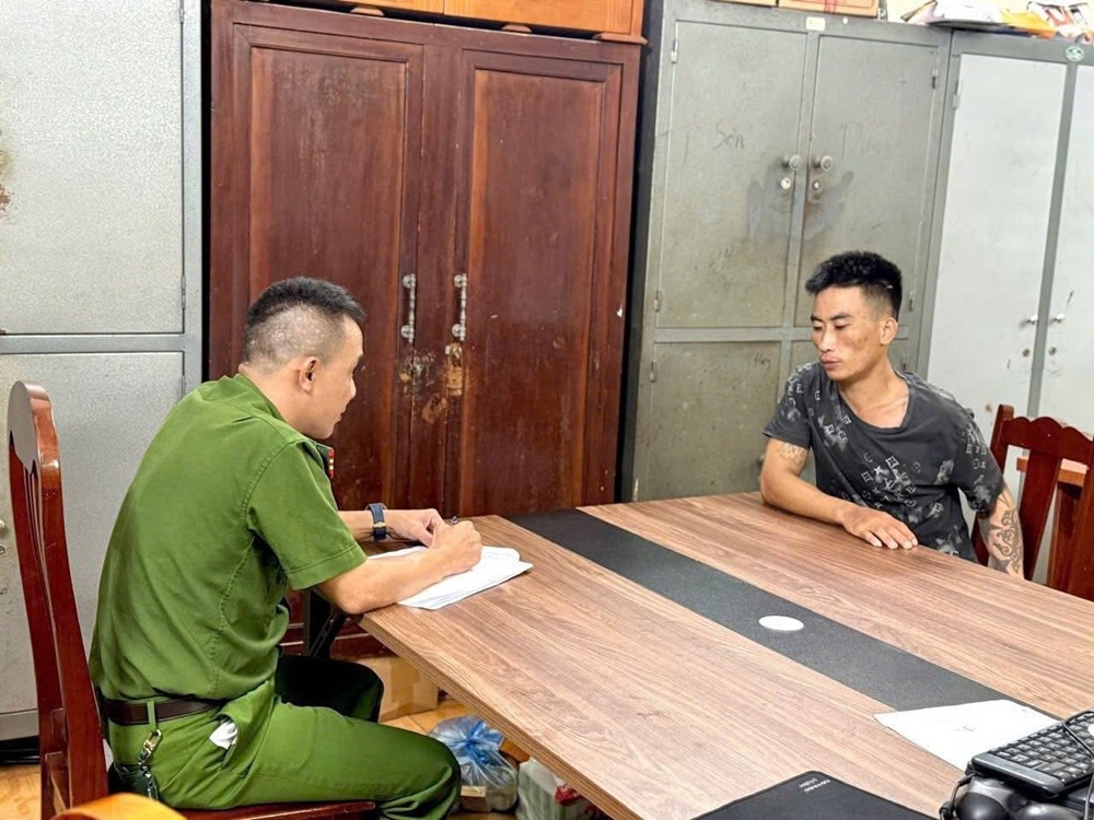 Tài xế Xanh SM bị đập kính, tấn công bằng dao trong đêm: Khởi tố vụ án hình sự - ảnh 4