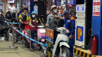 Từ tháng 8/2025, sẽ bán loại xăng mới, người dân tại TP Hồ Chí Minh và Hà Nội nên biết để mua và sử dụng
