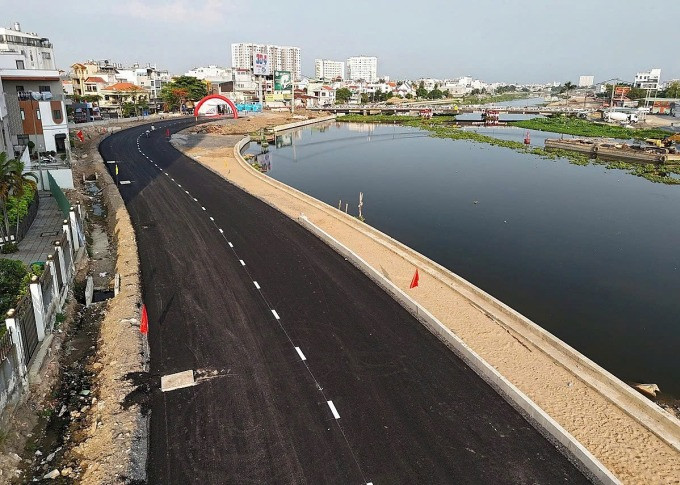Dòng kênh dài nhất TP. HCM vẫn mòn mỏi chờ ngày hồi sinh: Hơn 9.000 tỷ và khát vọng đổi đời của hàng nghìn người dân- Ảnh 4. Dòng kênh dài nhất TP. HCM vẫn mòn mỏi chờ ngày hồi sinh: Hơn 9.000 tỷ và khát vọng đổi đời của hàng nghìn người dân- Ảnh 4.