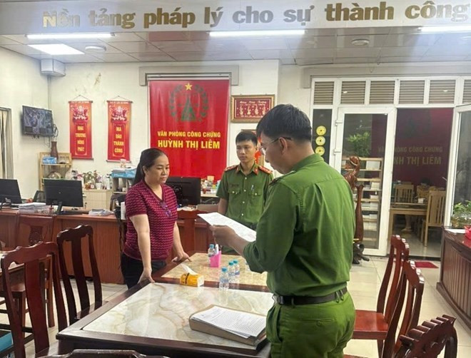Bắt một Trưởng văn phòng Công chứng - ảnh 1