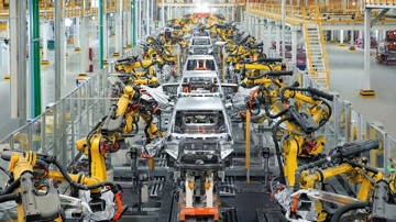 Xiaomi dùng 1.000 robot đối đầu trực diện với Tesla, cứ 76 giây lại lắp ráp xong 1 chiếc ô tô