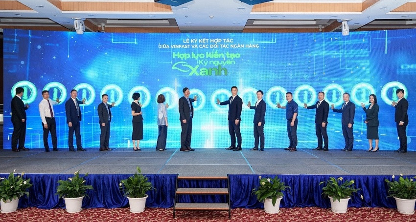 Hà Nội có động thái mới trong việc chuyển đổi sang xe điện, Vingroup (<a style='text-decoration: none;' href='/VIC'>VIC</a>) nhanh chóng nhập cuộc