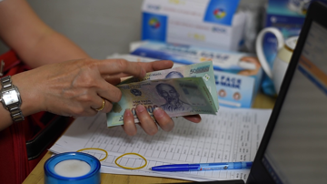 Đúng 20 ngày nữa, hàng nghìn công chức trên cả nước sẽ được nhận thêm 5 triệu đồng/tháng