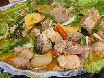 Loại cá 'kỳ lạ' gần như không có vảy, thịt giòn sần sật được dân sành ăn 'săn lùng' ráo riết: Giá đắt đỏ vẫn được săn đón