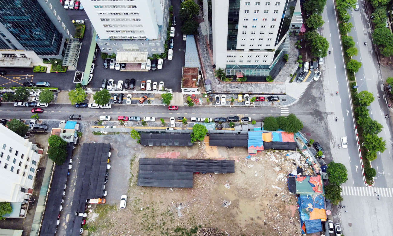 Hình thức sử dụng đất là Nhà nước cho thuê đất thu tiền thuê đất hằng năm, với thời hạn sử dụng đất đến ngày 26/10/2073. du-an-cao-oc-detech6.jpg