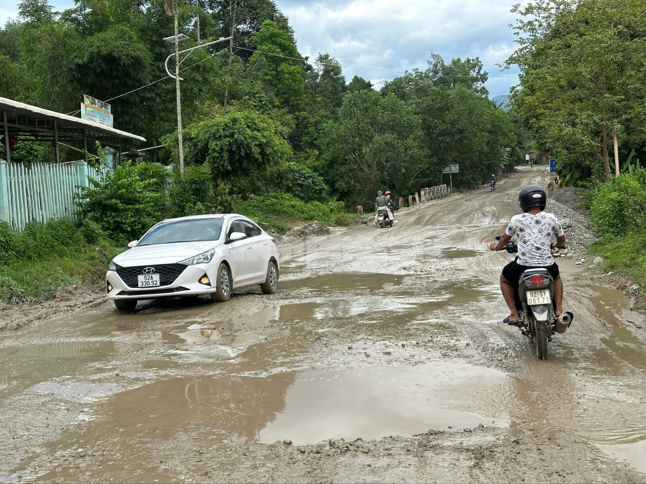 Quốc lộ 14D được người dân ví như quoc-lo-14d-8583.jpg
