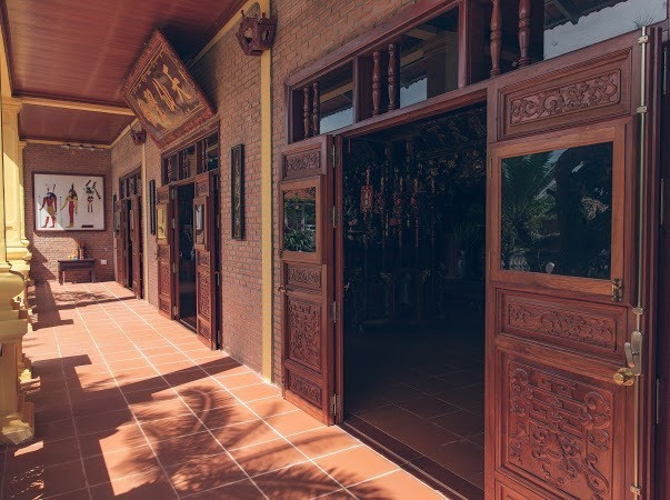 Biệt phủ báo hiếu mẹ của ‘đại gia kim cương’: Rộng đến 10.000m2, đẹp như phim cổ trang- Ảnh 5. Biệt phủ báo hiếu mẹ của ‘đại gia kim cương’: Rộng đến 10.000m2, đẹp như phim cổ trang- Ảnh 5.