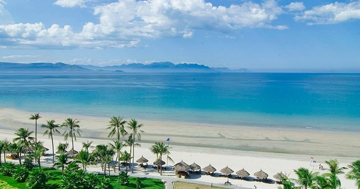 Không phải Mỹ Khê, Nha Trang, Phú Quốc, đây mới là bãi biển duy nhất Việt Nam được vinh danh hàng đầu Đông Nam Á
