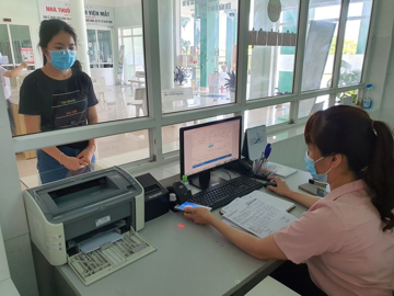 Đúng 19 ngày nữa, những đối tượng sau sẽ bị thu hồi, tạm khóa, tạm giữ thẻ BHYT