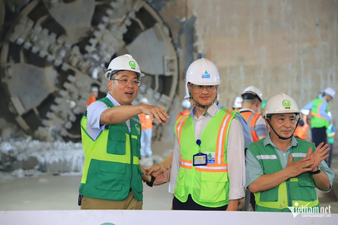 Robot đào hầm 'Thần tốc' tuyến metro Nhổn - ga Hà Nội đã tới ga Văn Miếu- Ảnh 3.