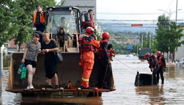 'Bom nước' khổng lồ đổ xuống Bắc Kinh gây lụt lịch sử, 38 người tử vong