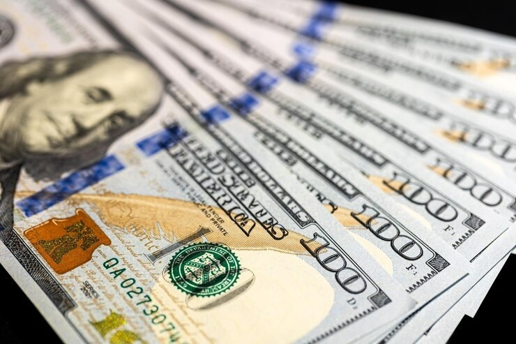 Giá USD ngân hàng lập kỷ lục mới. U.jpg