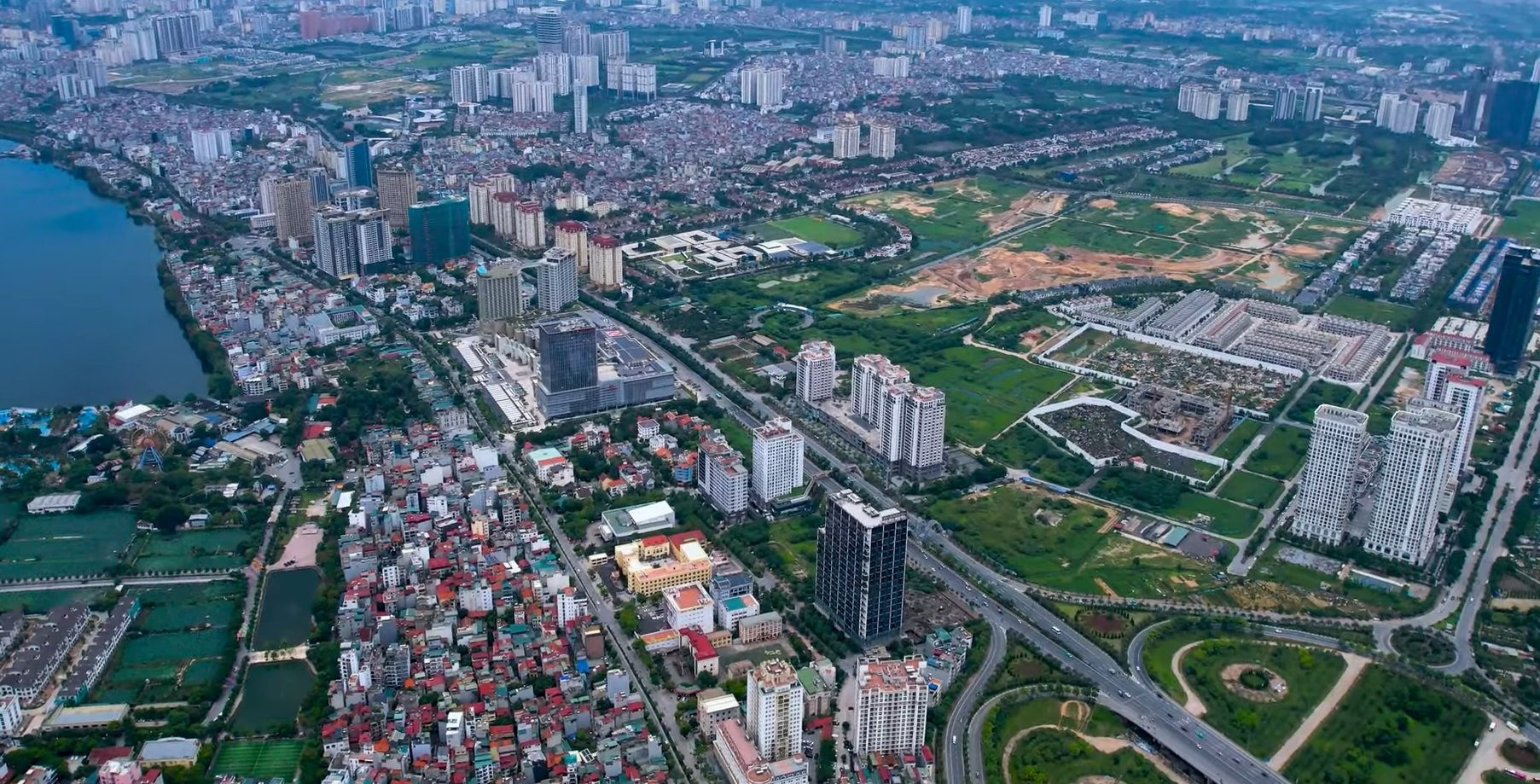 Sắp tới Nhà nước sẽ quyết định giá đất sau khi sửa Luật Đất đai 2024?- Ảnh 2. Sắp tới Nhà nước sẽ quyết định giá đất sau khi sửa Luật Đất đai 2024?- Ảnh 2.