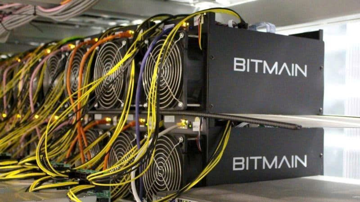 Đế chế ‘đào Bitcoin’ Trung Quốc mang dây chuyền sang Mỹ giữa căng thẳng thương mại