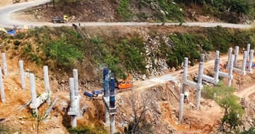 Dự án ‘lên đời’ tuyến quốc lộ 1.400 tỷ băng qua con đèo hiểm trở gặp khó