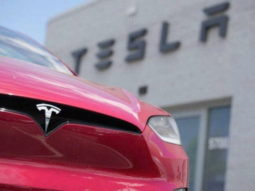 Mỹ ép thuế, Tesla ký hợp đồng 4,3 tỷ USD để ‘tự cứu mình’ khỏi Trung Quốc