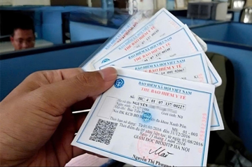 Những đối tượng sau có thể bị phạt đến 5 triệu đồng, tạm giữ hoặc khóa thẻ BHYT