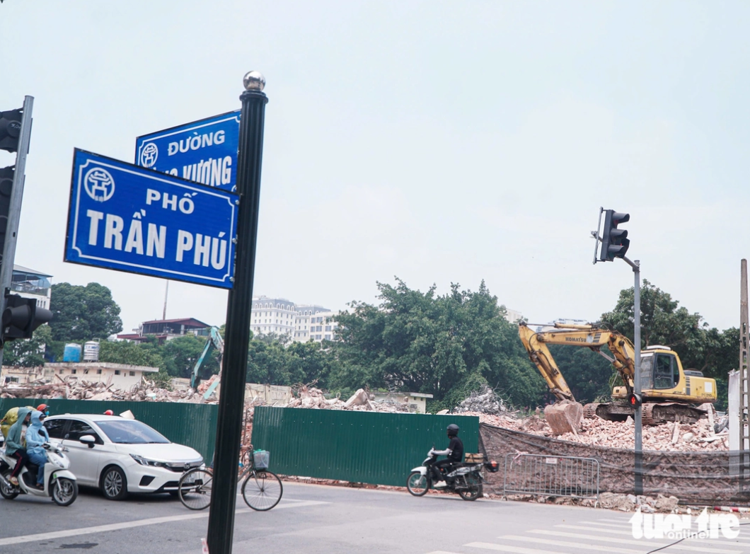 Phá bỏ tòa nhà hơn 9.000m2 để phục vụ đại lễ của đất nước- Ảnh 1.