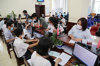 Từ hôm nay, giáo viên, công chức, người tham gia BHYT chính thức được hưởng nhiều quyền lợi lớn