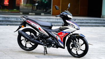 Yamaha 135LC Fi Red Racer nhập khẩu từ Malaysia xuất hiện đầu tiên tại Việt Nam: Mẫu xe hấp dẫn cho tín đồ xe côn tay và xe đua