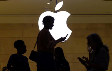Apple bị tố ‘ăn cắp’ công nghệ làm Apple Pay