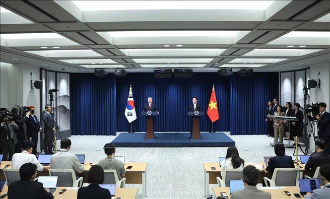 Tổng Bí thư Tô Lâm và Tổng thống Hàn Quốc Lee Jae Myung gặp gỡ báo chí- Ảnh 2. Tổng Bí thư Tô Lâm và Tổng thống Hàn Quốc Lee Jae Myung gặp gỡ báo chí- Ảnh 2.