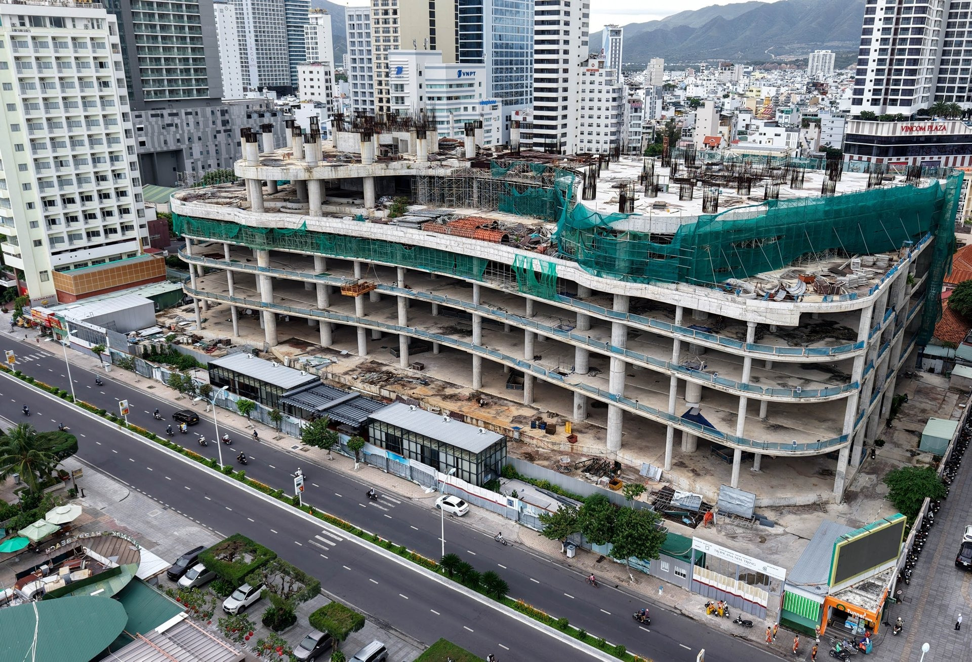 Thanh tra Chính phủ vào cuộc dự án tòa nhà 40 tầng nghìn tỷ bỏ hoang trên ‘đất vàng’ ven biển- Ảnh 2.