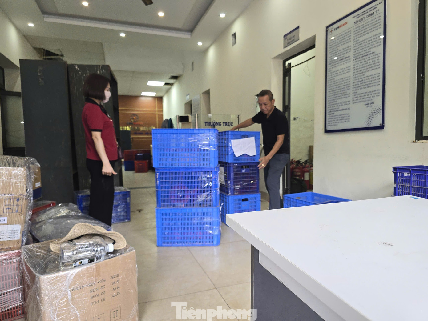 Các cơ quan đang thu dọn đồ đạc để chuyển trụ sở tp-z6898839562032-c04e8ff4f554bfcb7fbe3a0711544ce5.jpg