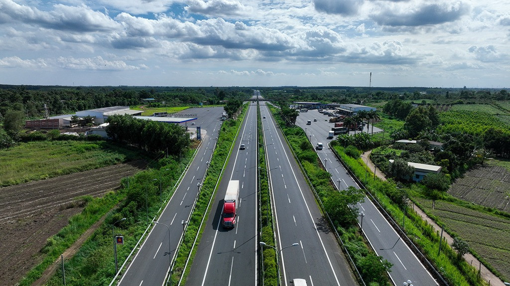 7 ngày nữa, Việt Nam chính thức đưa trạm thu phí 'nửa kín - nửa hở' đầu tiên vào hoạt động- Ảnh 3.