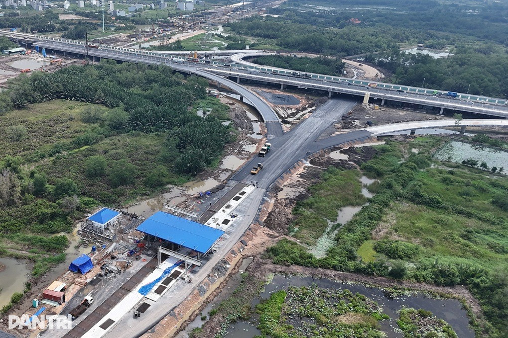 7 ngày nữa, Việt Nam chính thức đưa trạm thu phí 'nửa kín - nửa hở' đầu tiên vào hoạt động- Ảnh 1.